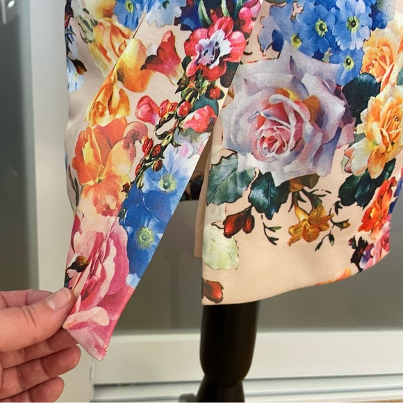 Betsey Johnson Spring Floral & Roses Short Sleeved Sheath Dress Colorful Sz 4 - Picture 10 of 16